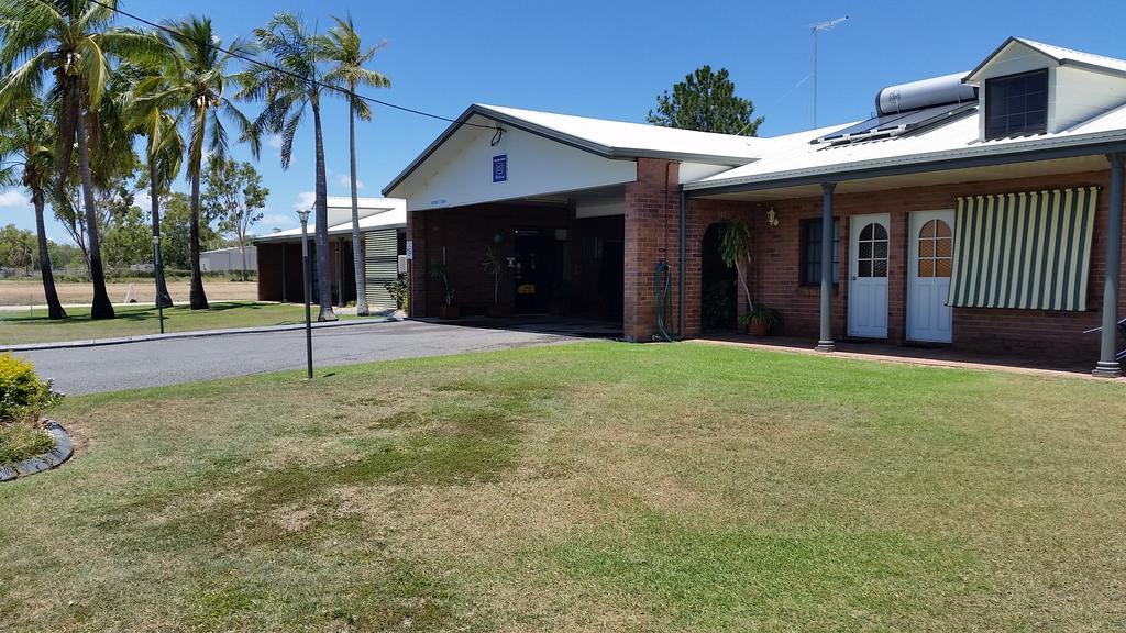 True Blue Motor Inn Rockhampton Εξωτερικό φωτογραφία