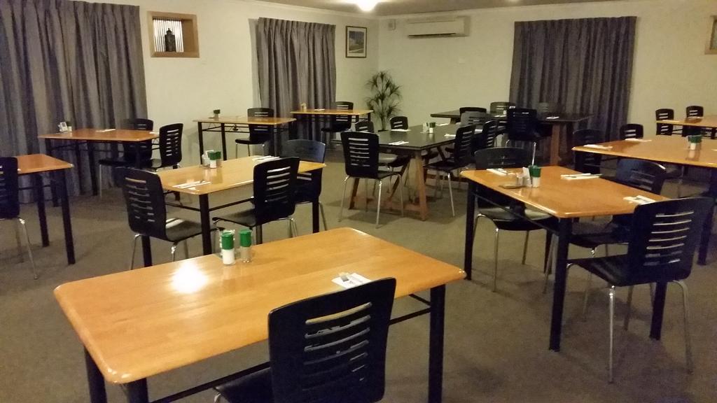 True Blue Motor Inn Rockhampton Εξωτερικό φωτογραφία