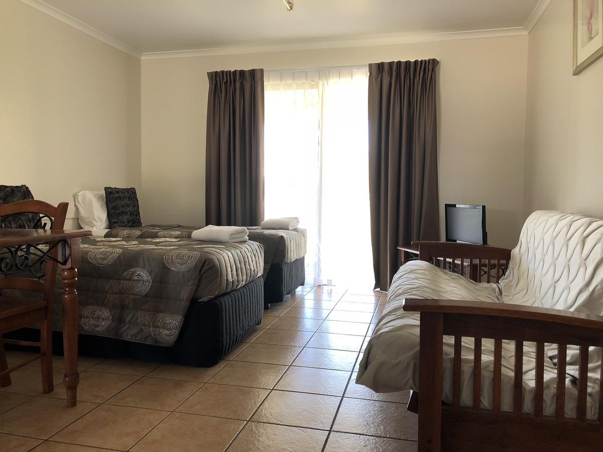 True Blue Motor Inn Rockhampton Εξωτερικό φωτογραφία