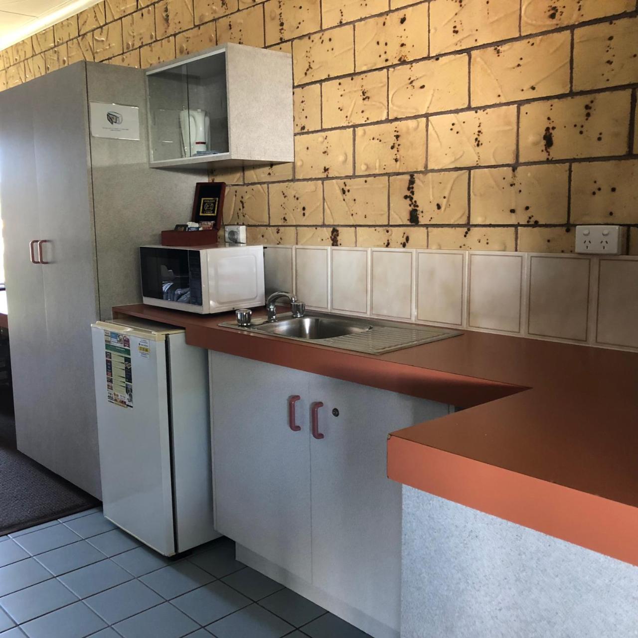 True Blue Motor Inn Rockhampton Εξωτερικό φωτογραφία