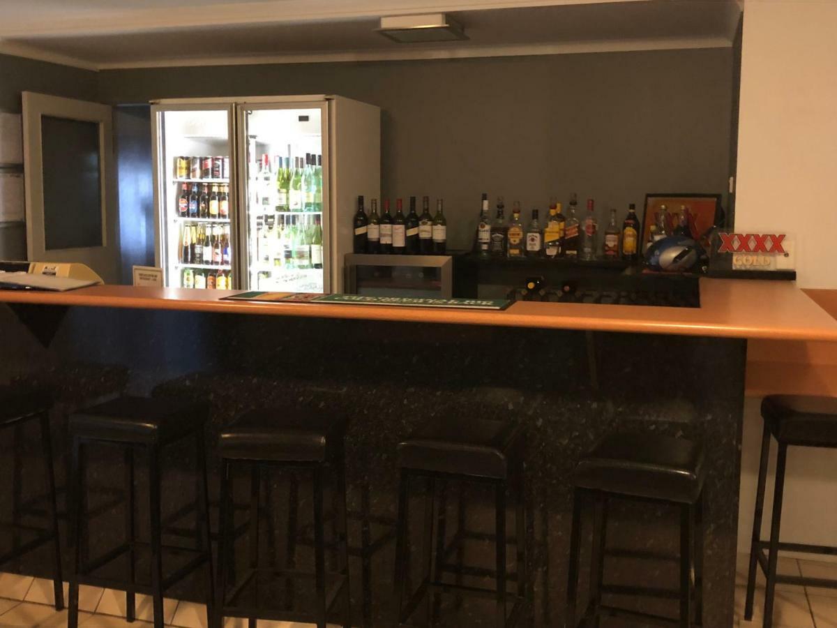 True Blue Motor Inn Rockhampton Εξωτερικό φωτογραφία